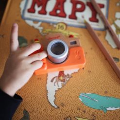 Drewniany aparat fotograficzny