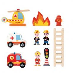 Drewniany garaż remiza