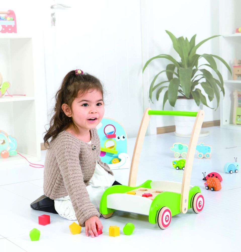 Drewniany wózek geometryczny i sorter Drewniany wózek geometryczny i sorter