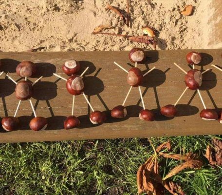 Jesienne zabawy z dziećmi ludziki z kasztanów