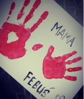 Jesienne zabawy z dziećmi malowanie rękami