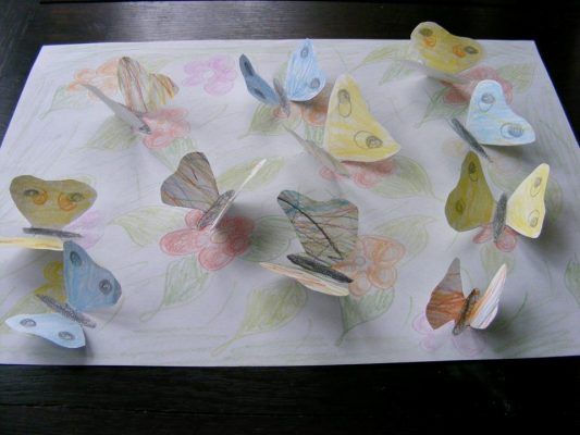 Jesienne zabawy z dziećmi - motylki