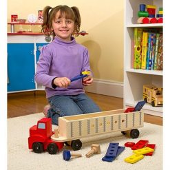 Duża ciężarówka z narzędziami