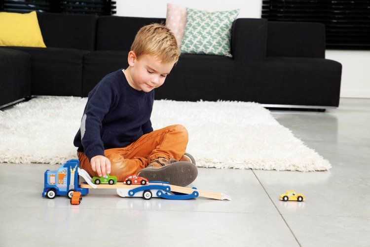 Laweta z samochodzikami Laweta z samochodzikami