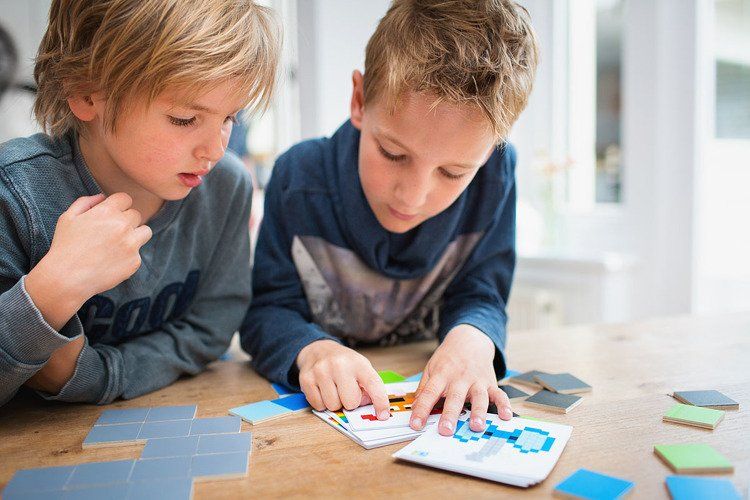 Pixel Art Drewniana mozaika Pixel Art Drewniana mozaika