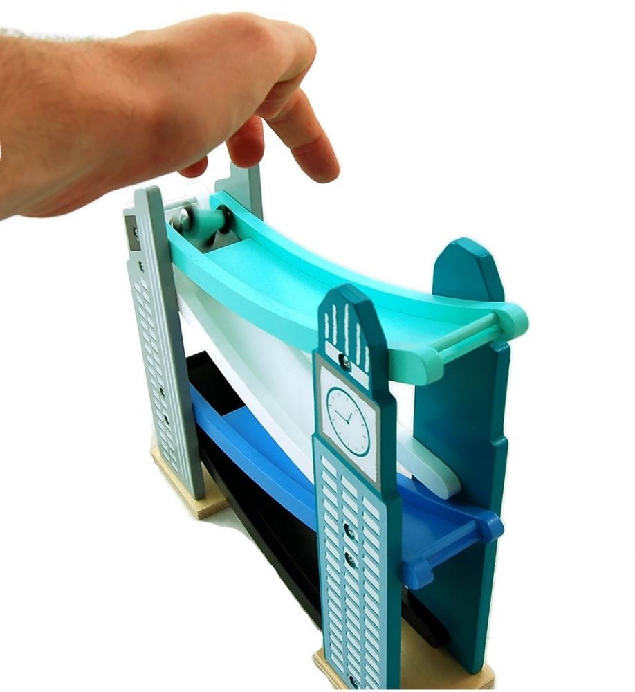 Zjeżdżalnia dla samochodów Drapacz chmur Zjeżdżalnia dla samochodów Drapacz chmur