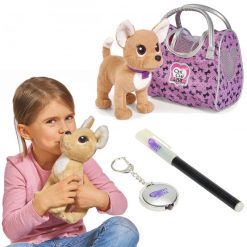 Chi Chi Love w podróży Piesek