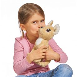 Chi Chi Love w podróży Piesek