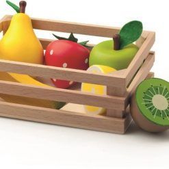 Drewniane owoce w skrzynce