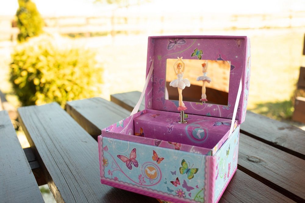 Szkatułka z pozytywką motyl Szkatułka z pozytywką motyl