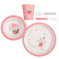 Różowy zestaw naczyń