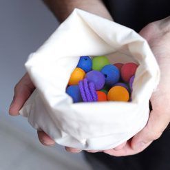 Schodki z koralików tęczowe