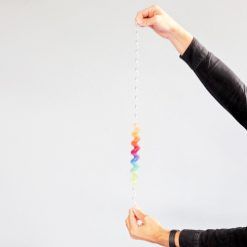 Spirala z kolorowymi krążkami