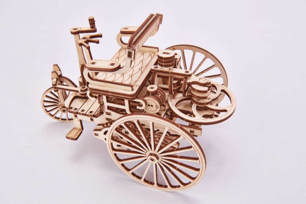 Puzzle 3D pierwszy samochód Puzzle 3D pierwszy samochód