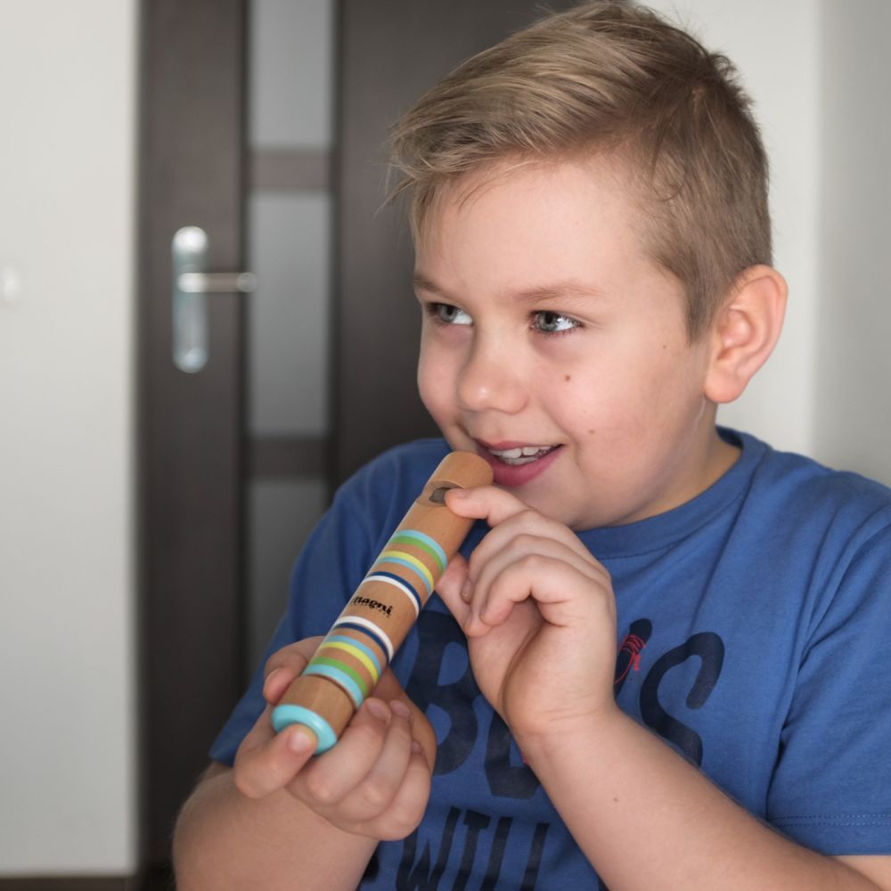 Drewniany gwizdek z tłokiem tęczowy Drewniany gwizdek z tłokiem tęczowy